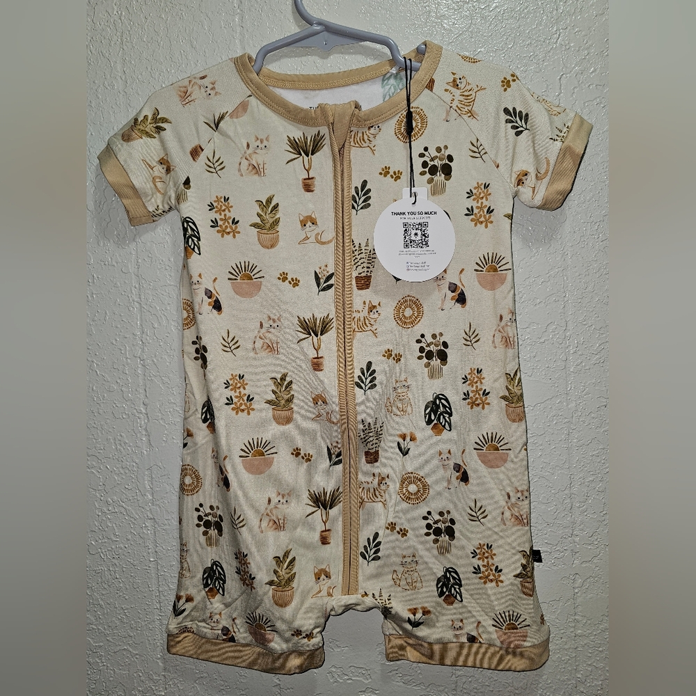 Whiskers & Wallflowers bamboo shortie